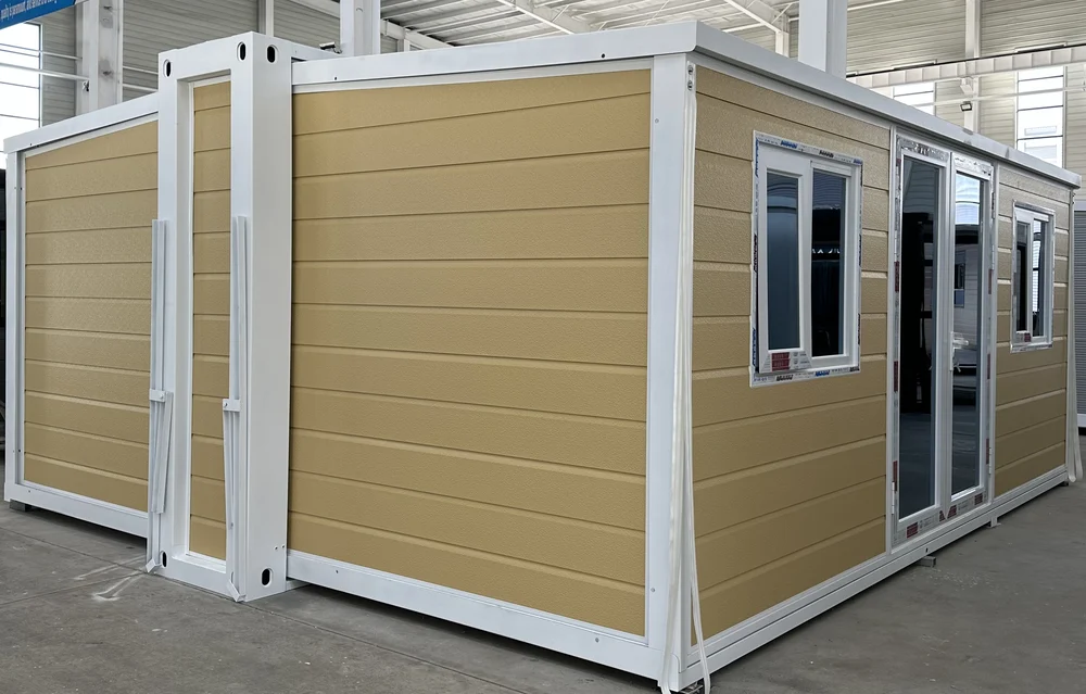 Expandable home with sand exterior and horizontal grooves finish, EX-M03