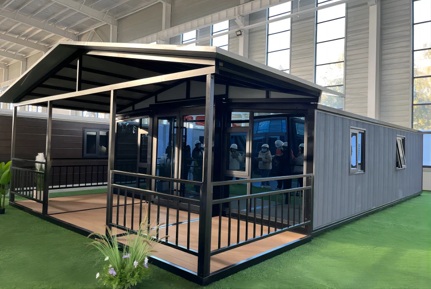 Expandable home shown with optional veranda, OD-02